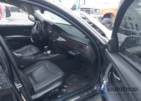 2009 BMW 335I xDrive z USA, uszkodzony, nr VIN WBAPL335X9A404331